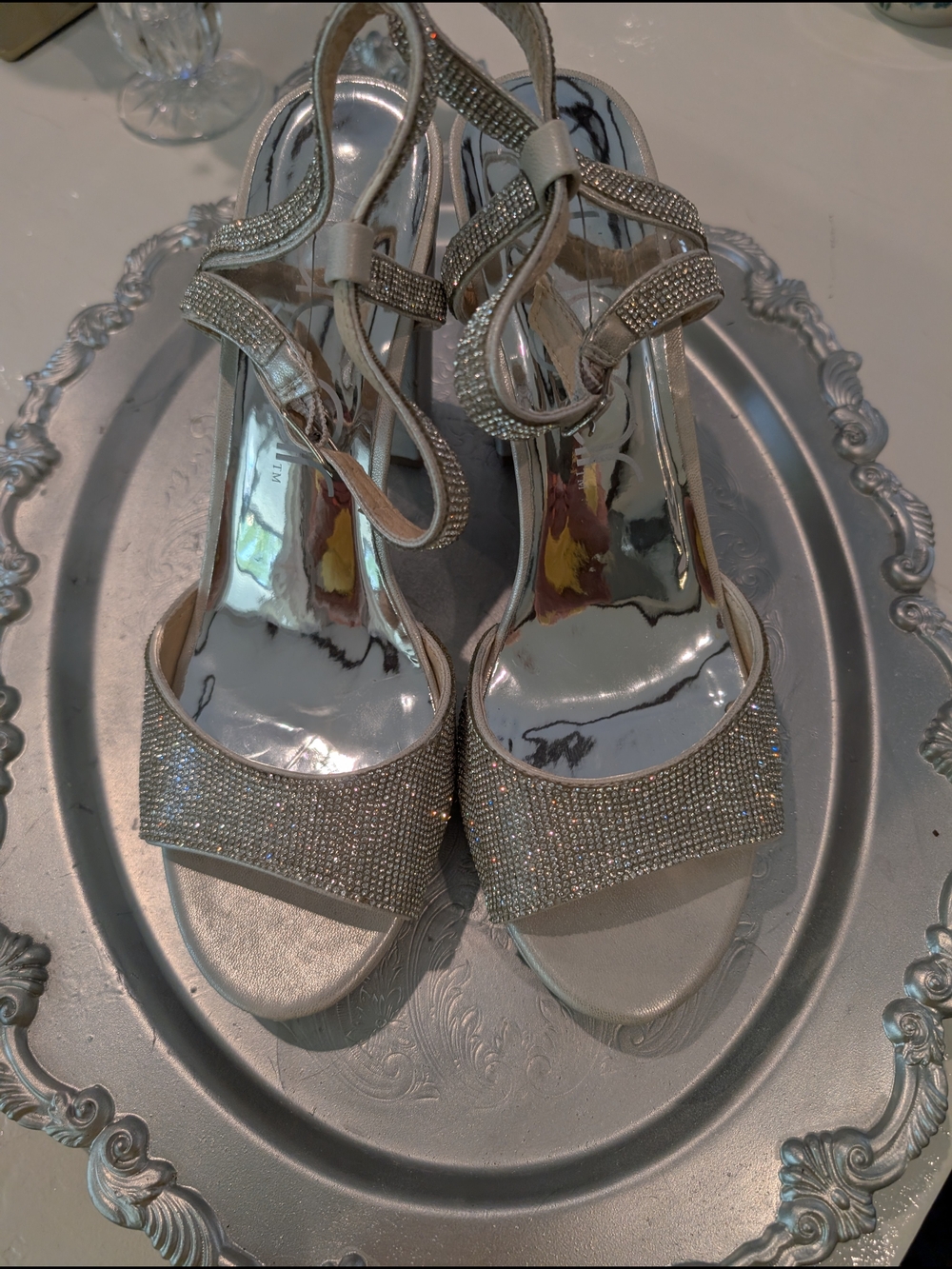 Sugar Silver Size 9.5 Rhinestone Strappy Dress Heels